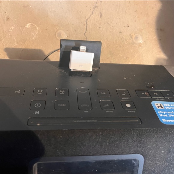 iHome docking station - Picture 2 of 3